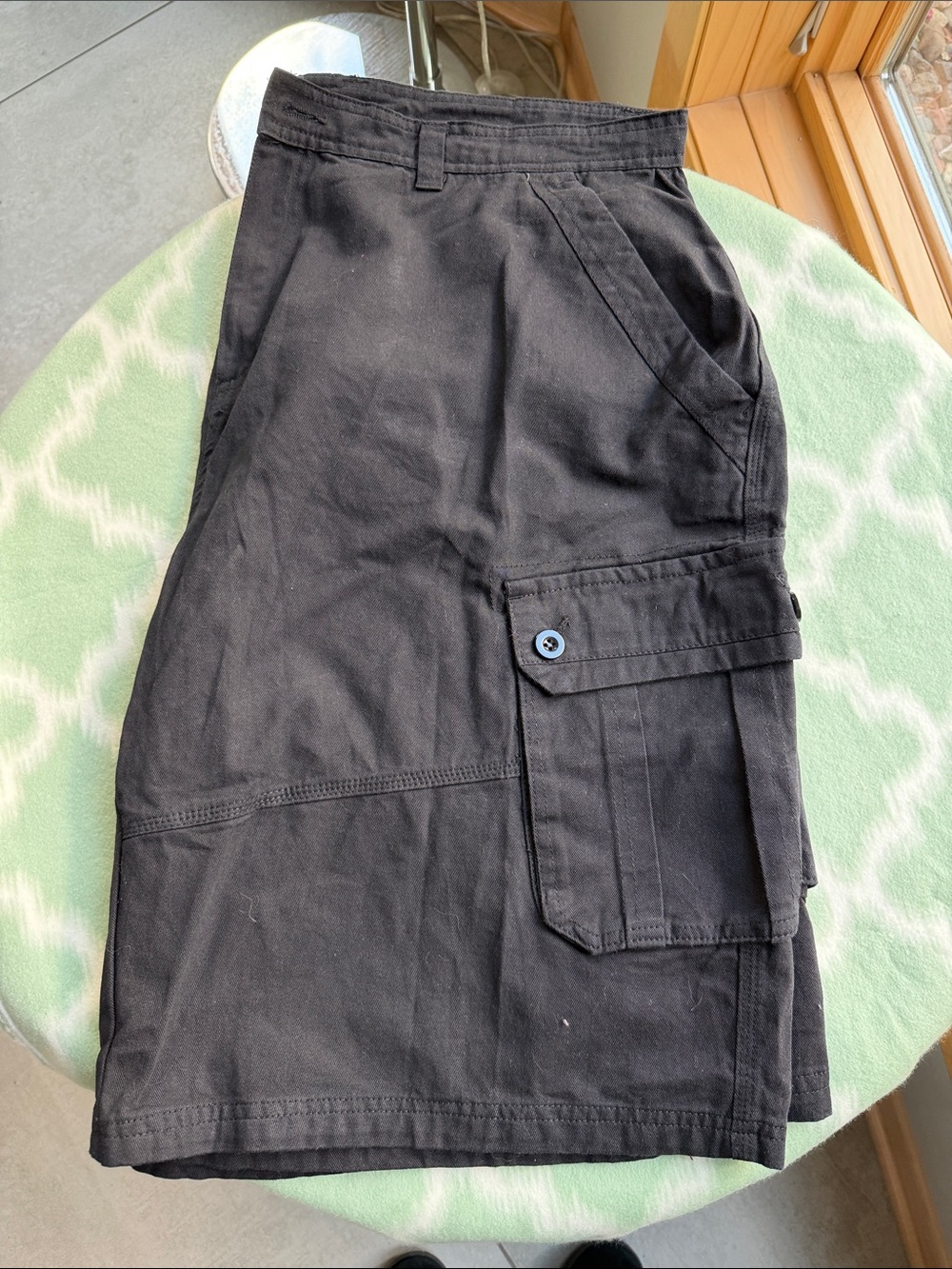 Classic Black Men's Cargo Shorts with Button-Flap Pocket